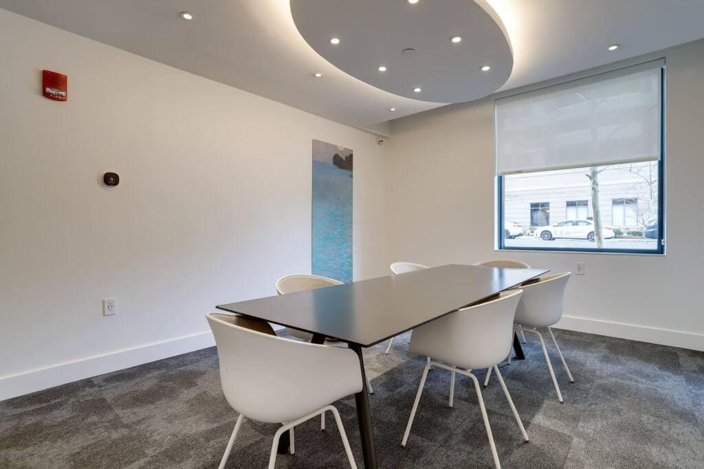 Exclusive Apt In Ballston With Gym อาร์ลิงตัน ภายนอก รูปภาพ